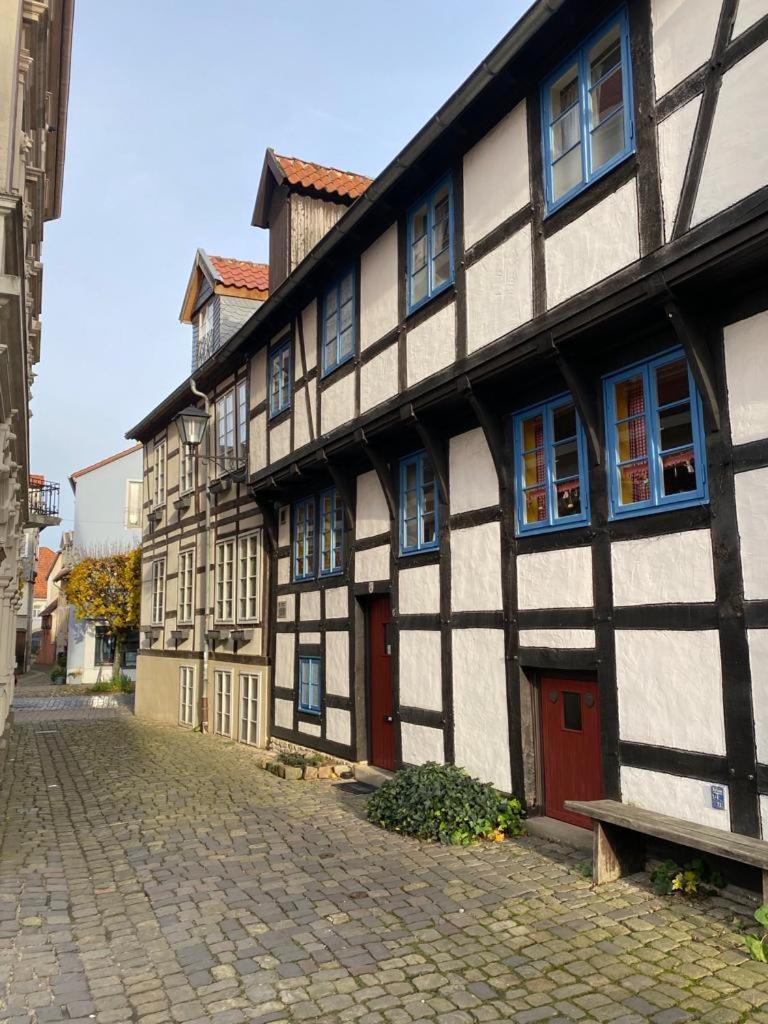 Ferienhaus "Sofia" Anno 1650, Neu - Top Lage - Tempur Beds - Wifi - Parking - Im Herzen Von Detmold-Altstadt, Historische Stadtmauer, Old Lane Detmold Exteriör bild